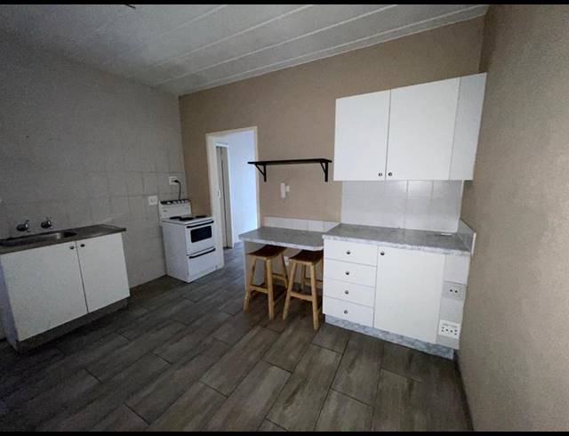 1 BEDROOM PROPERTY TO RENT IN KANNONIERS PARK